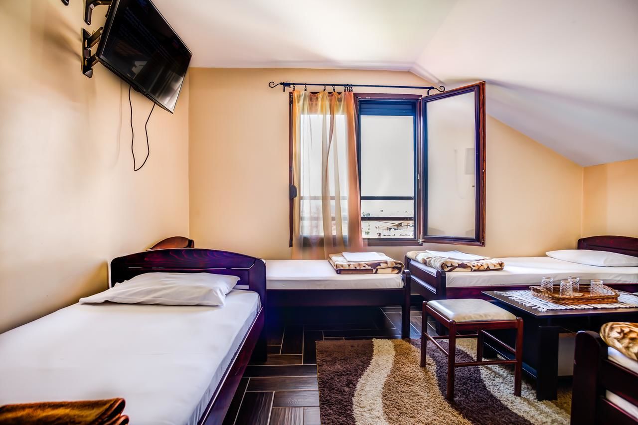 Гостевой дом Private Accommodation Kubura Подгорица-10